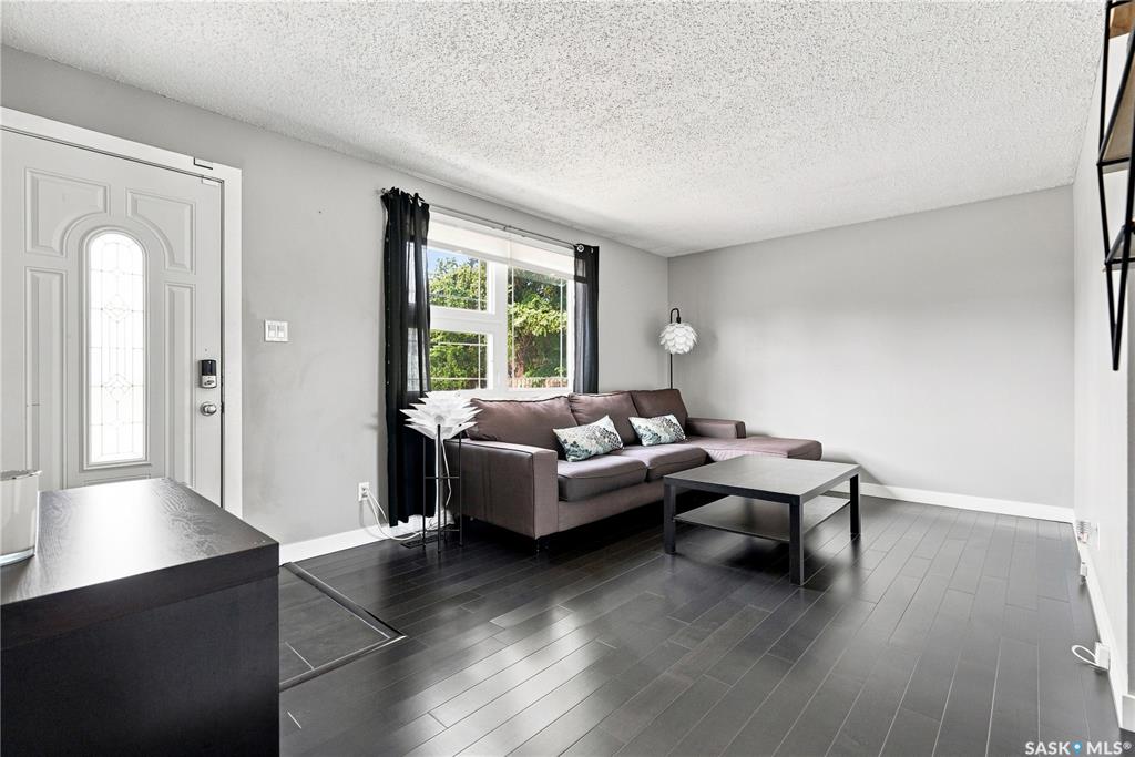 Fourth View of 105 Grant Street, Forest Grove, Saskatoon, Saskatchewan, S7N 2A2
