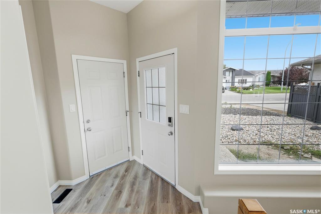 Third View of 7323 Maple View Crescent, Maple Ridge, Regina, Saskatchewan, S4X 4S8