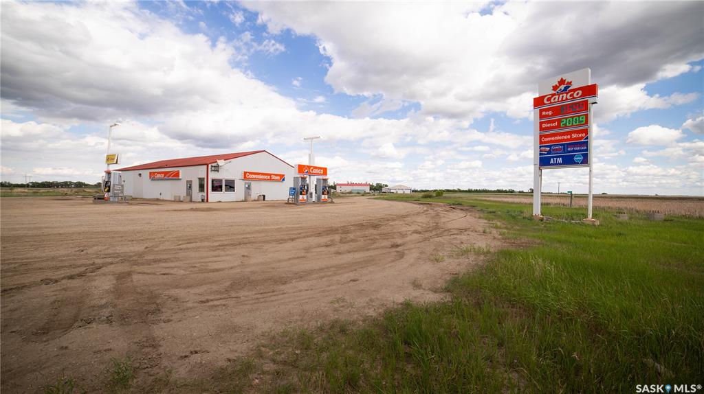 Krazy Canuck, Highway 9 & 18, SK045647, Saskatchewan,