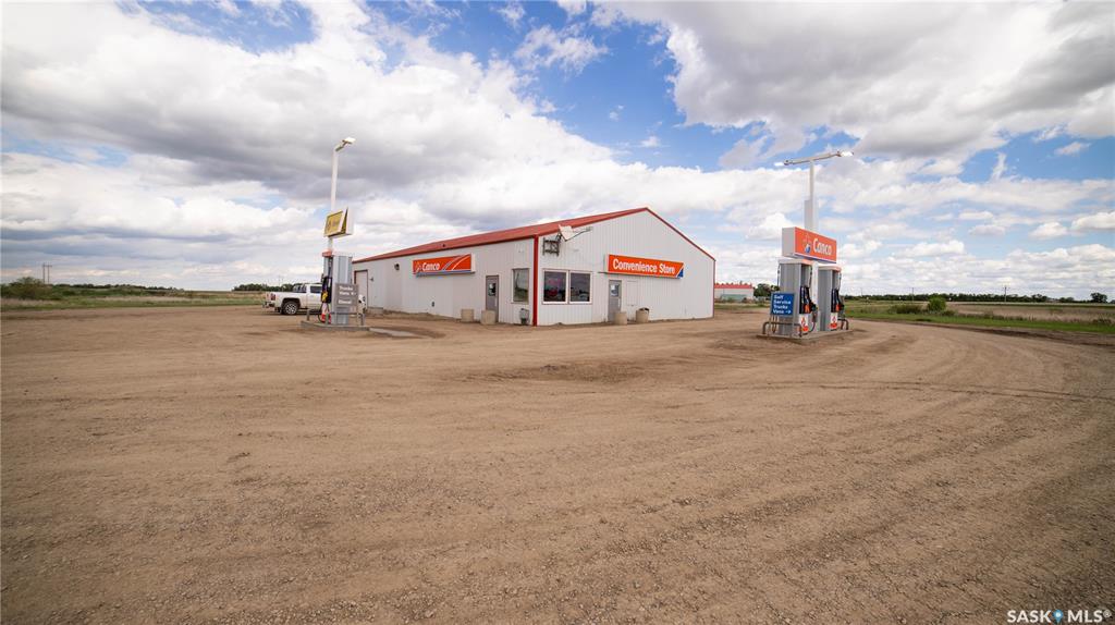 Second View of Krazy Canuck, Highway 9 & 18, Enniskillen Rm No. 3, Saskatchewan, S0G 3N0