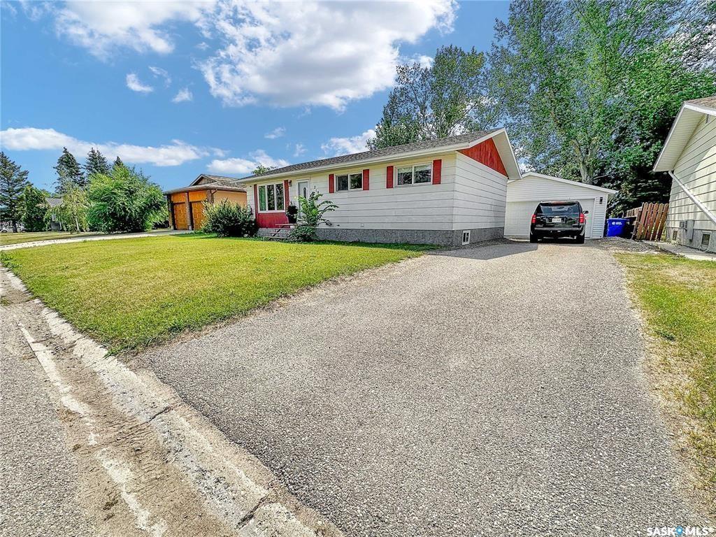Second View of 219 4th Avenue, Whitewood, Saskatchewan, S0G 5C0