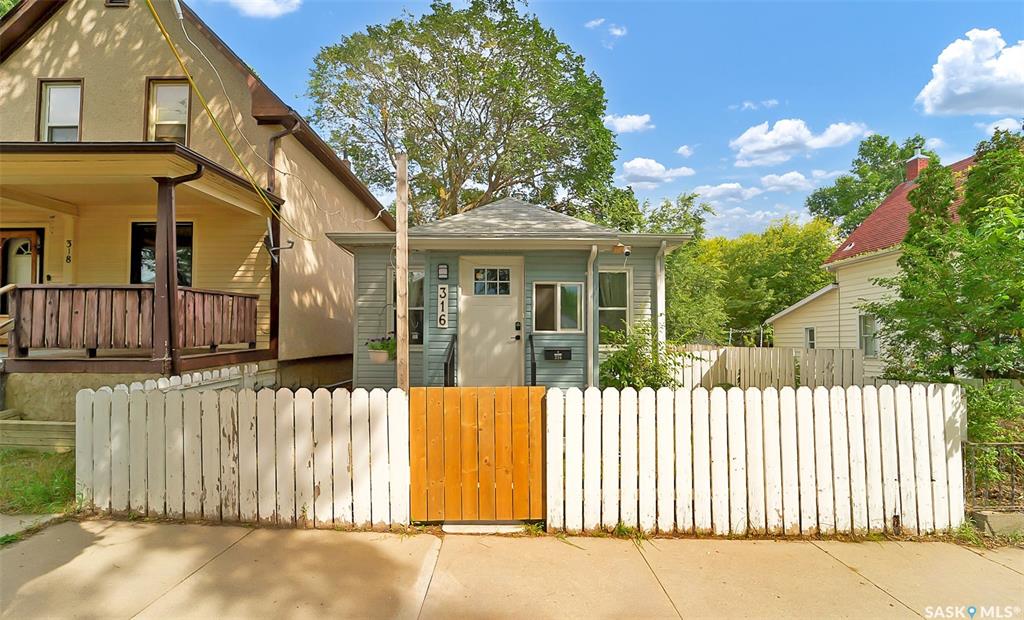 316 J Avenue N, SK045703, Saskatchewan,