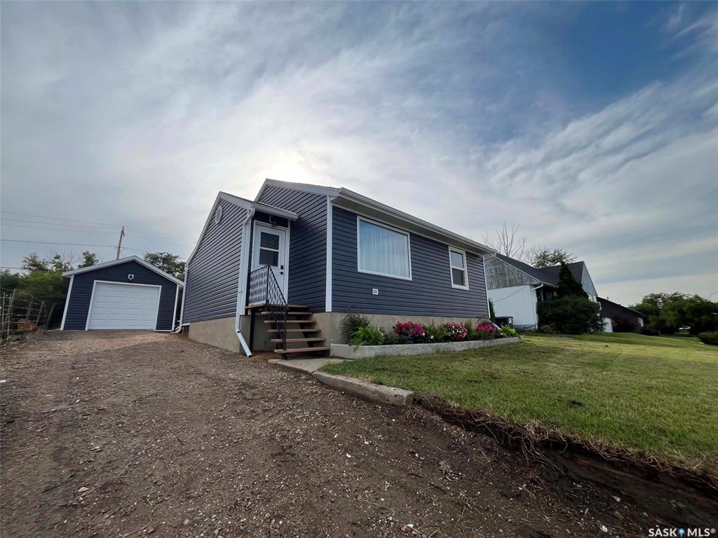 Second View of 41 Pacific Avenue, Kerrobert, Saskatchewan, S0L 1R0
