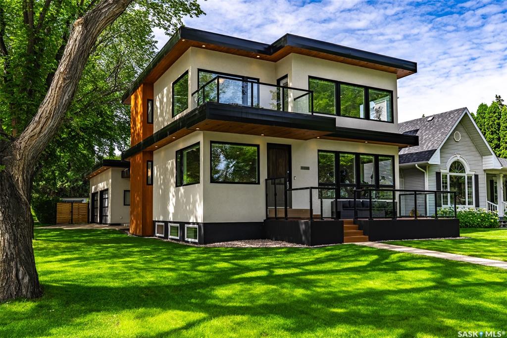 MLS® listing #SK045716 for sale located at 1150 Spadina Crescent E