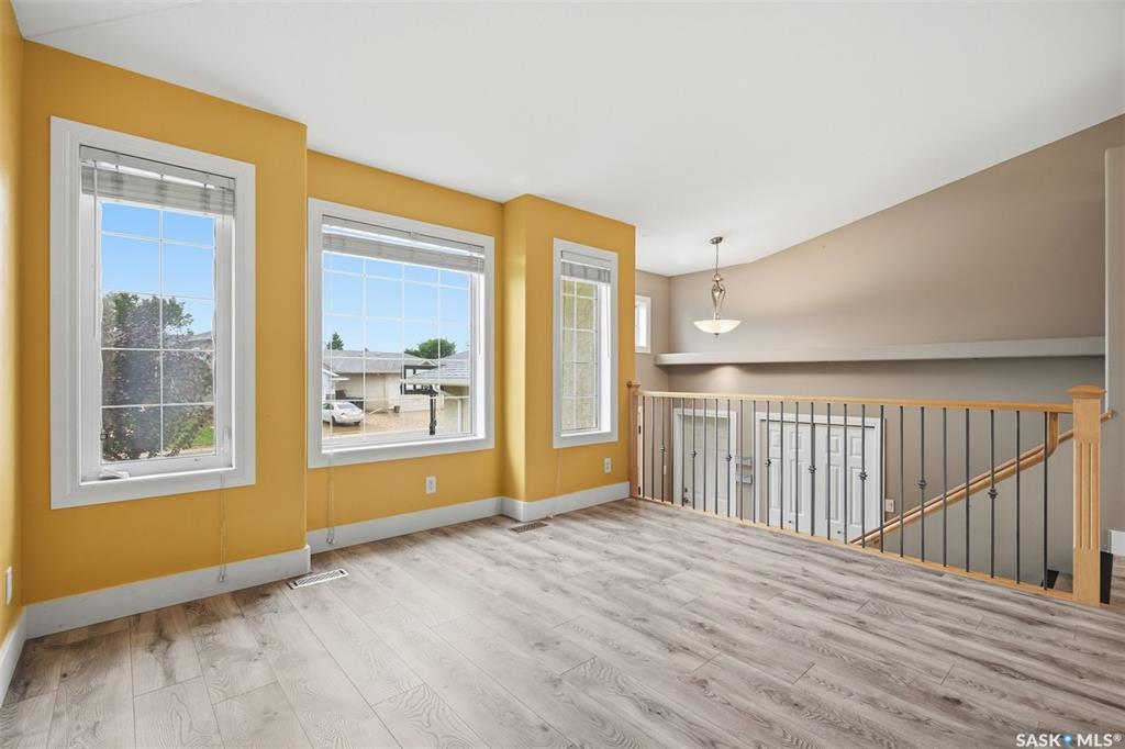 Fifth View of 512 Ens Lane, Warman, Saskatchewan, S0K 4S0