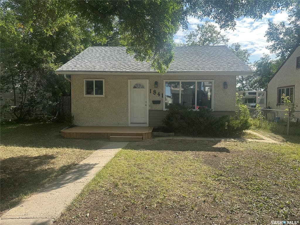 MLS® listing #SK045754 for sale located at 1841 York Street