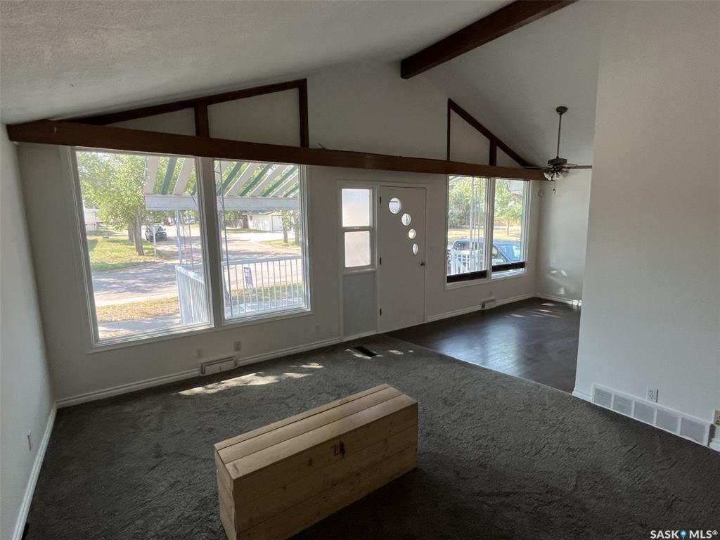 Fourth View of 301 7th Avenue W, Rosetown, Saskatchewan, S0L 2V0