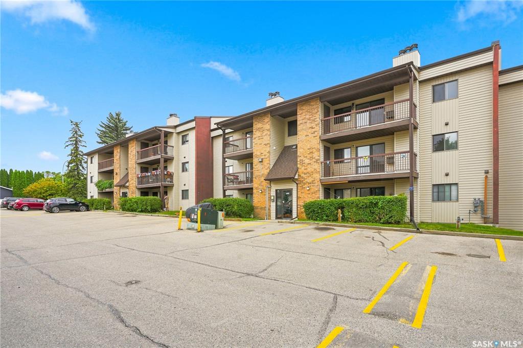 345 Kingsmere Boulevard #302, SK045789, Saskatchewan,