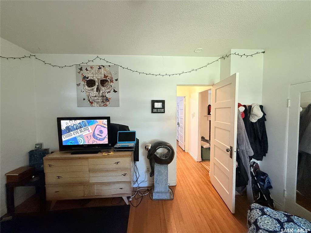 Second View of 555 2nd Street E, Shaunavon, Saskatchewan, S0N 2M0