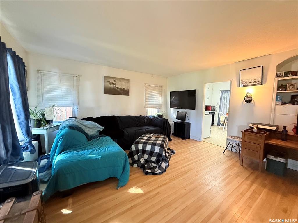 Fourth View of 555 2nd Street E, Shaunavon, Saskatchewan, S0N 2M0