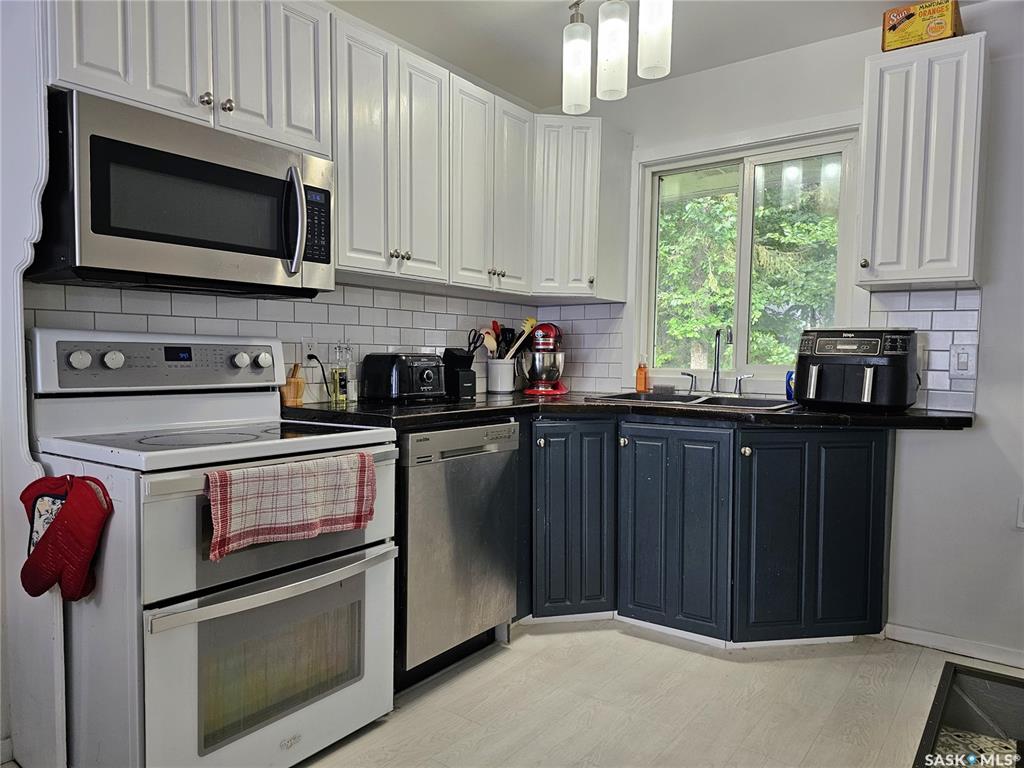 Third View of 1106 112 Th Street, Deanscroft, North Battleford, Saskatchewan, S9A 2L5