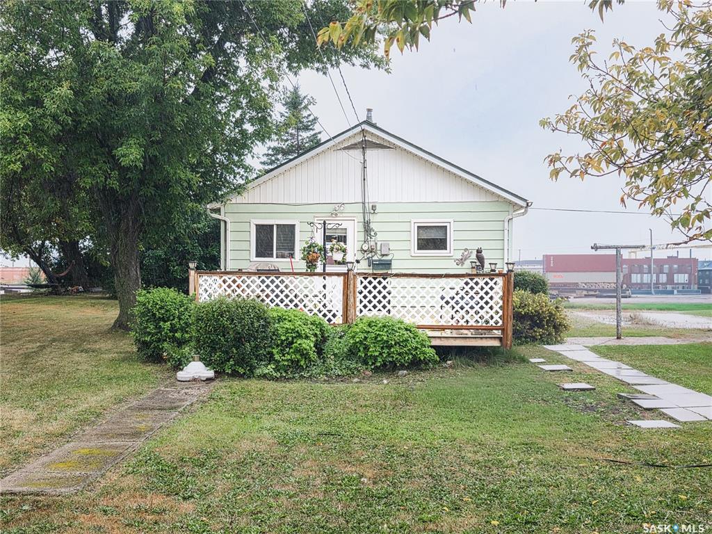 Third View of 424 1st Avenue E, Melville, Saskatchewan, S0A 2P0