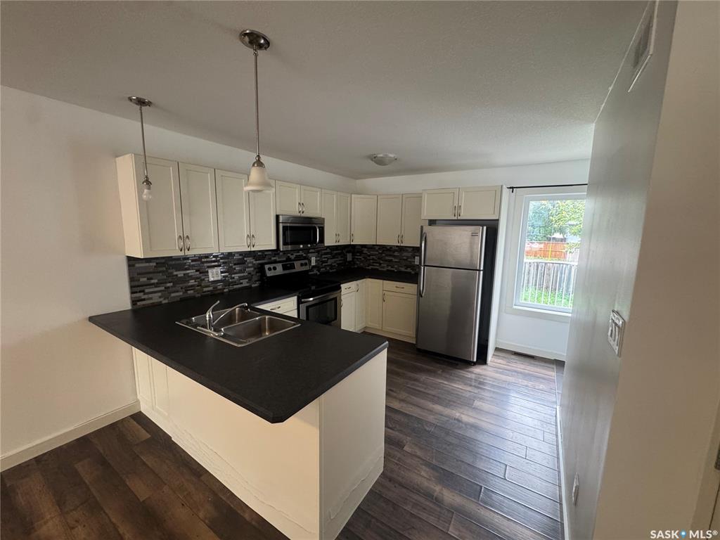 Fourth View of 525 Alexandra Street, Weyburn, Saskatchewan, S4H 1R7