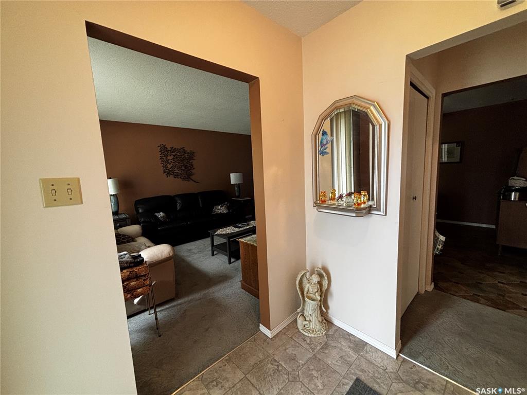 Fourth View of 24 King Drive, Kindersley, Saskatchewan, S0L 1S0