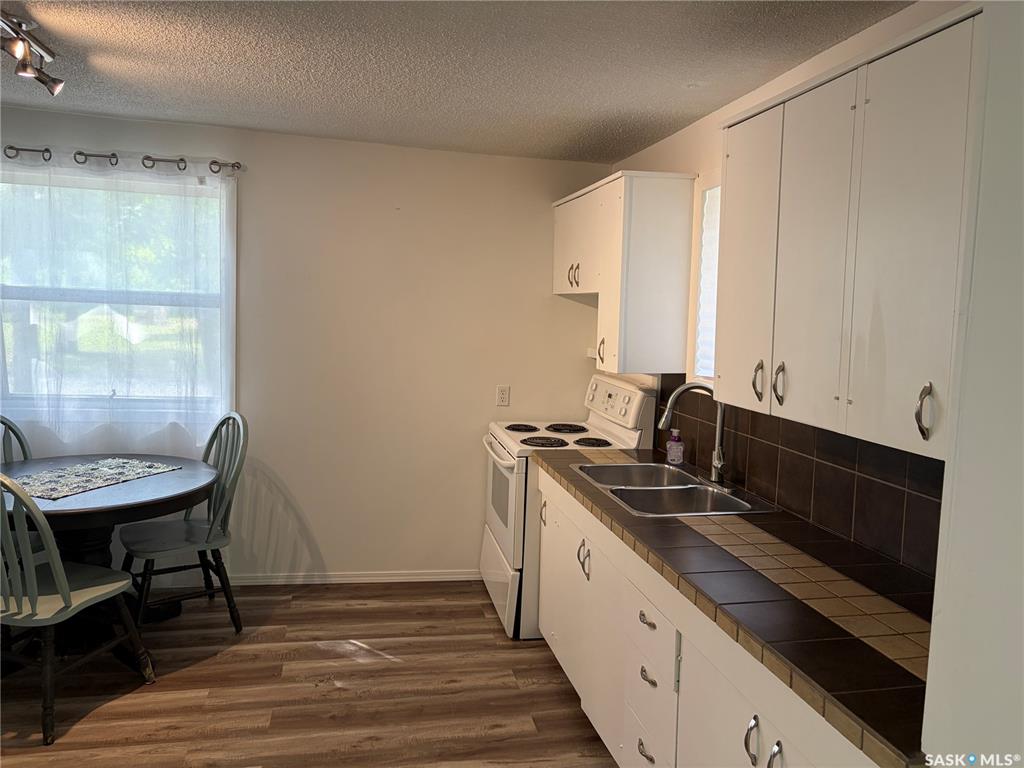 Fourth View of 301 1st Avenue Se, Wadena, Saskatchewan, S0A 4J0