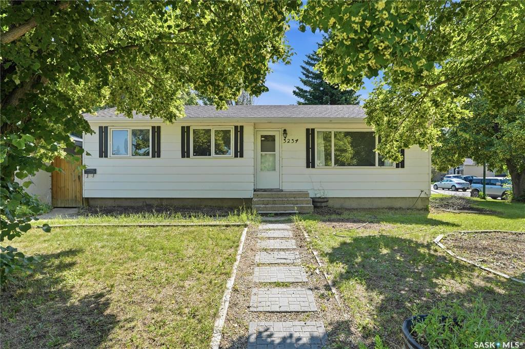 3234 Maxwell Street, SK045902, Saskatchewan,