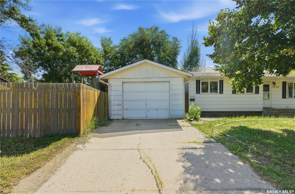 Third View of 3234 Maxwell Street, Massey Place, Saskatoon, Saskatchewan, S7L 4K8