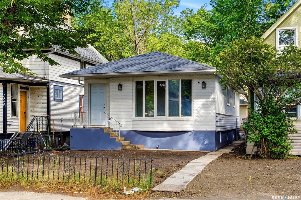 MLS® listing #SK045915 for sale located at 1937 Montreal Street
