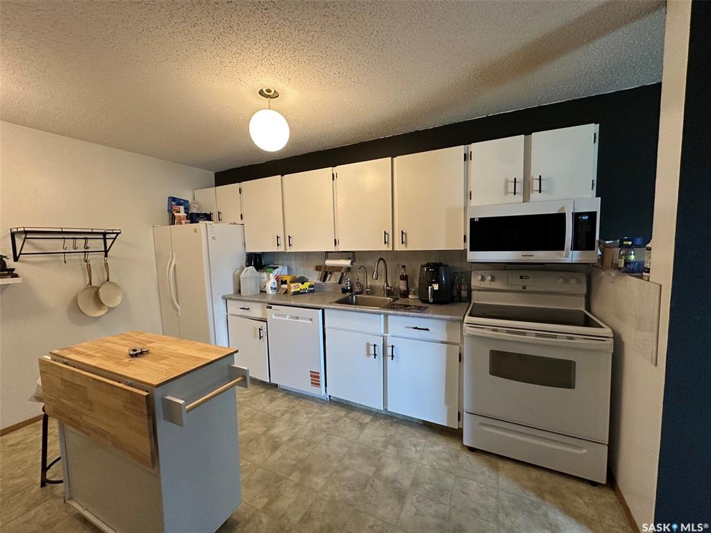 Second View of 306 Perkins Street #204, Hillcrest RB, Estevan, Saskatchewan, S4A 2K1