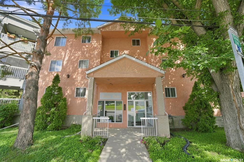 Main View of 1215 Louise Avenue #202, Holliston, Saskatoon, Saskatchewan, S7H 2P8