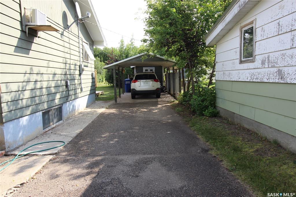 Second View of 656 4th Street W, Shaunavon, Saskatchewan, S0N 2M0