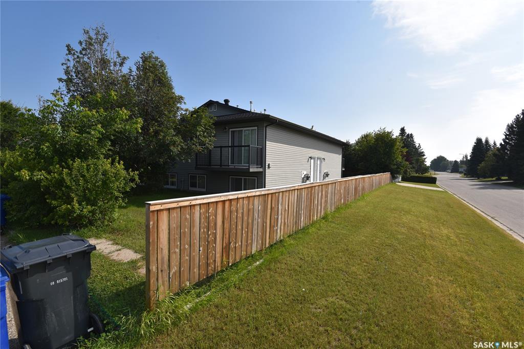 Fifth View of 307 6th Street E, Nipawin, Saskatchewan, S0E 1E0