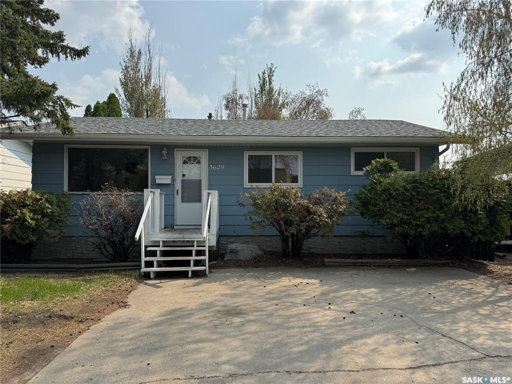 MLS® listing #SK046082 for sale located at 3629 Centennial Drive