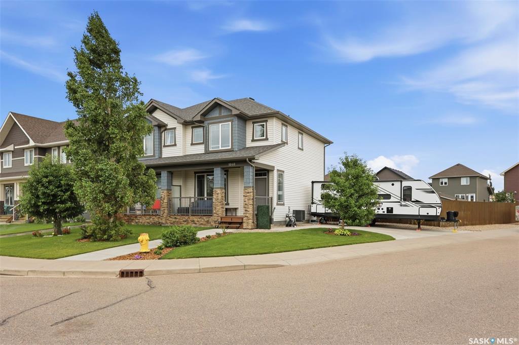 1040 Kolynchuk Crescent, SK046084, Saskatchewan,