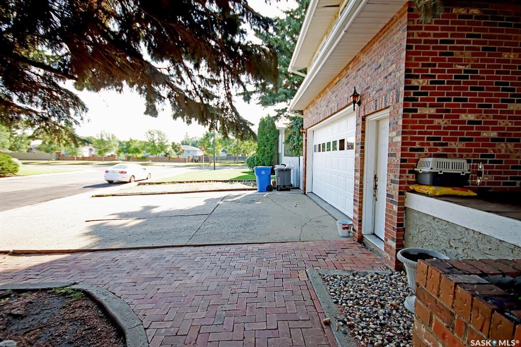 Fifth View of 506 Garrish Place, Hillside, Estevan, Saskatchewan, S4A 2E5