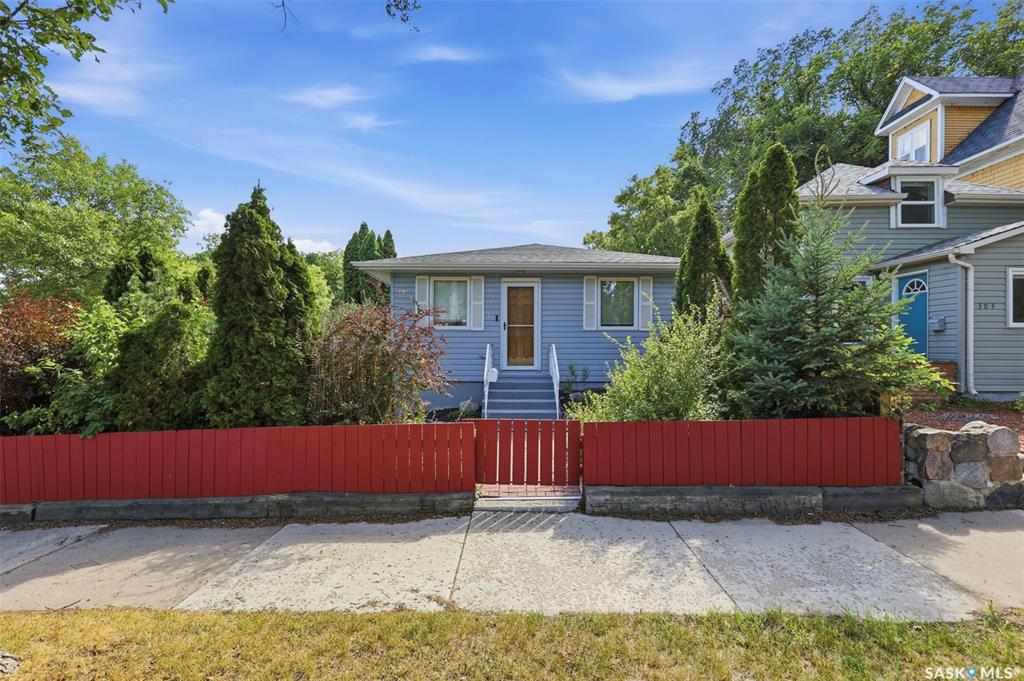 301 29th Street W, SK046112, Saskatchewan,