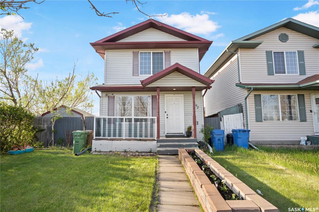 MLS® listing #SK046118 for sale located at 1402 10th Avenue E