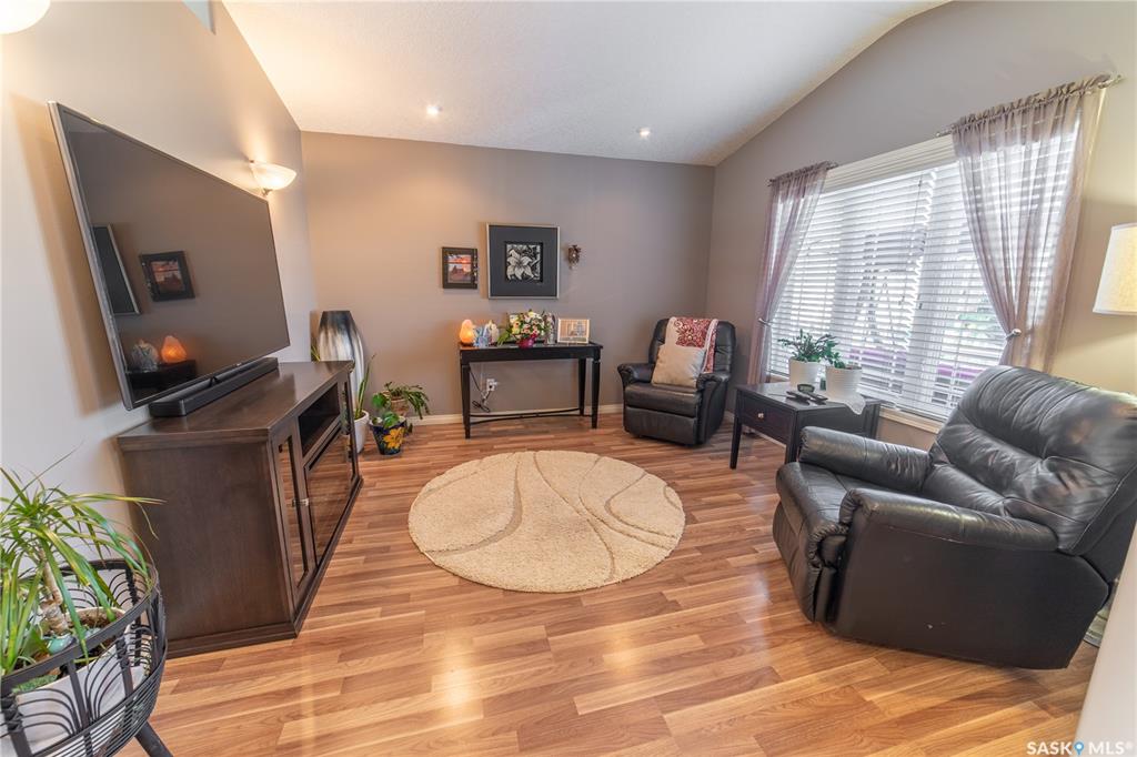 Fifth View of 317 Frehlick Bay, Trojan, Estevan, Saskatchewan, S4A 0Y1