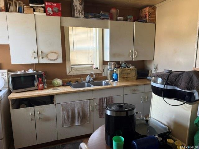 Second View of 848 17th Street W, West Flat, Prince Albert, Saskatchewan, S6V 3Y4