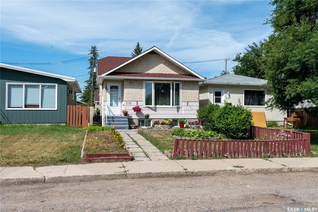 MLS® listing #SK046185 for sale located at 516 Hamilton Street