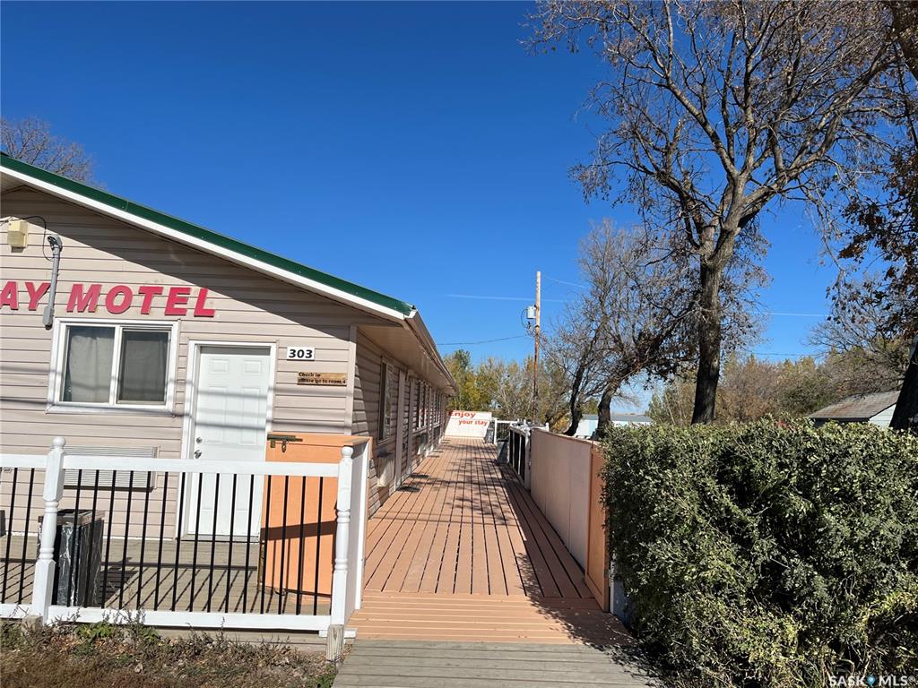 Fourth View of 303 Railway Avenue, Colonsay, Saskatchewan, S0K 0Z0