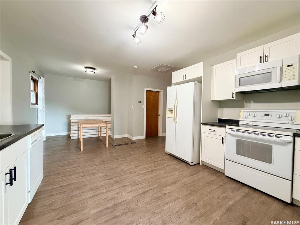 Fourth View of 104 Railway Avenue E, Neilburg, Saskatchewan, S0M 2C0