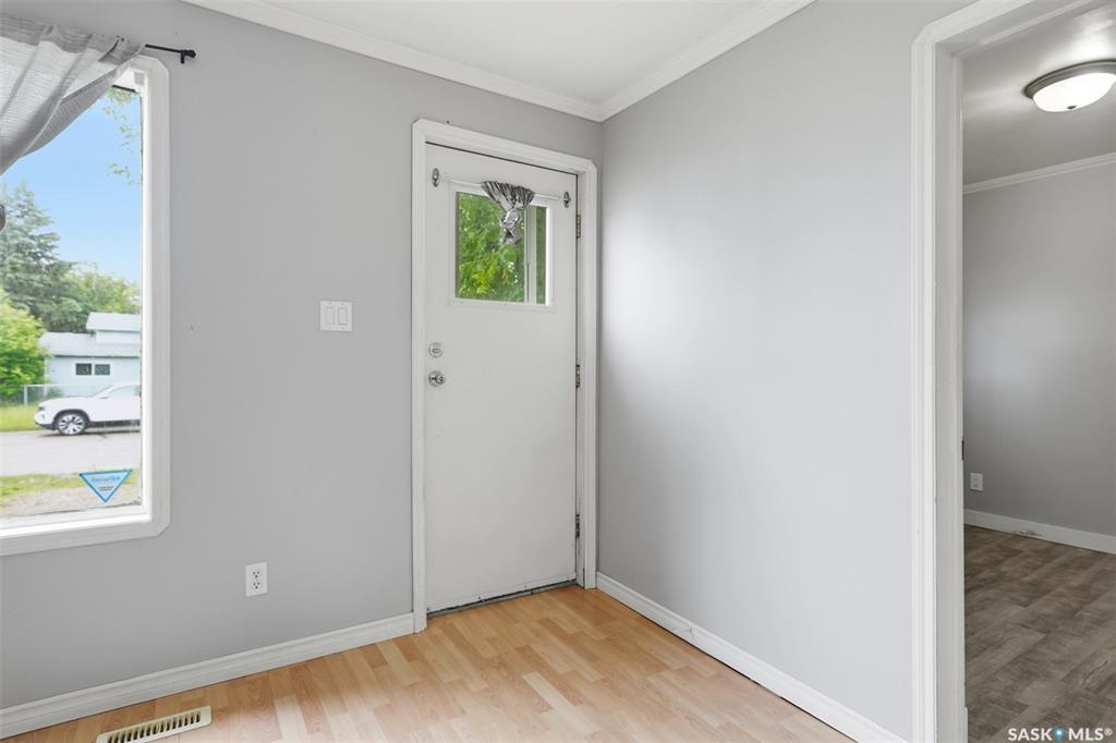 Third View of 712 5th Street E, East Flat, Prince Albert, Saskatchewan, S6V 0M4