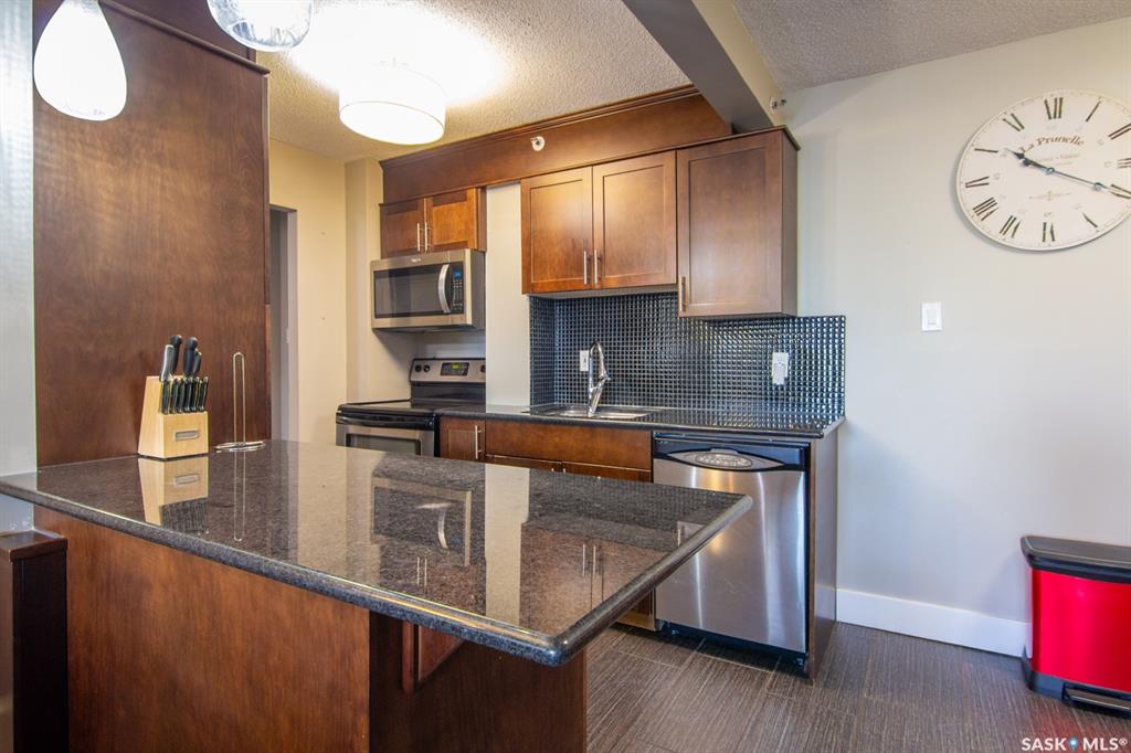 Fourth View of 320 5th Avenue N #201, Central Business District, Saskatoon, Saskatchewan, S7K 2D5