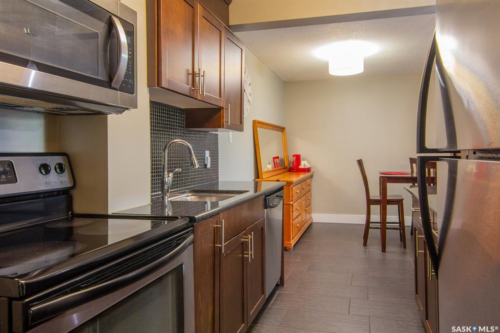 Fifth View of 320 5th Avenue N #201, Central Business District, Saskatoon, Saskatchewan, S7K 2D5