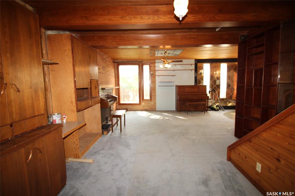 Fourth View of 395 2nd Street W, Shaunavon, Saskatchewan, S0N 2M0