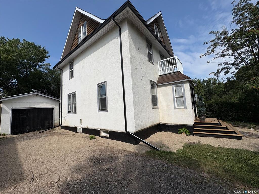 Second View of 138 Fourth Avenue N, Yorkton, Saskatchewan, S3N 1A7