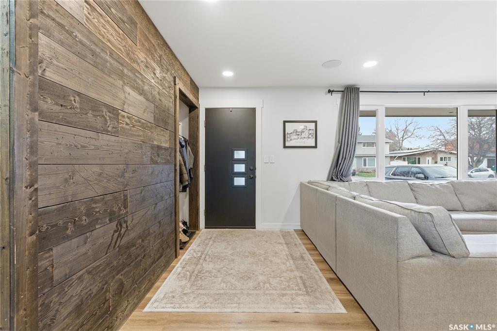 Second View of 1813 Cameron Avenue, Brevoort Park, Saskatoon, Saskatchewan, S7H 3N2