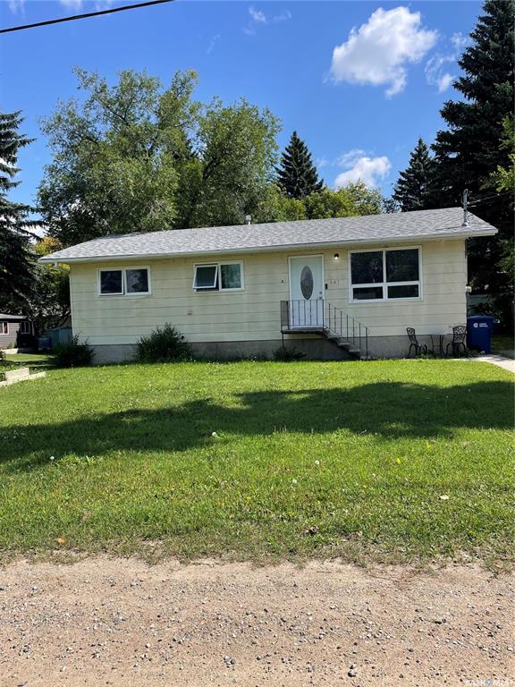 Second View of 907 Grove Street, Whitewood, Saskatchewan, S0G 5C0
