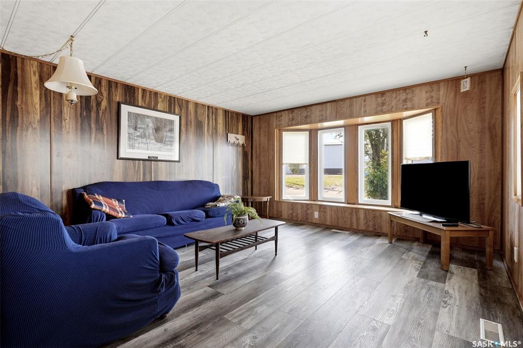 Fourth View of 226 1st Avenue Sw, Ituna, Saskatchewan, S0A 1N0