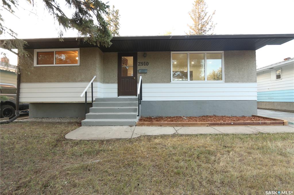 MLS® listing #SK046357 for sale located at 2910 Avonhurst Drive