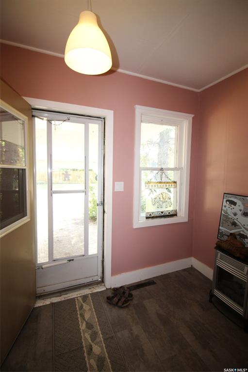 Second View of 216 Spruce Avenue N, Eastend, Saskatchewan, S0N 0T0