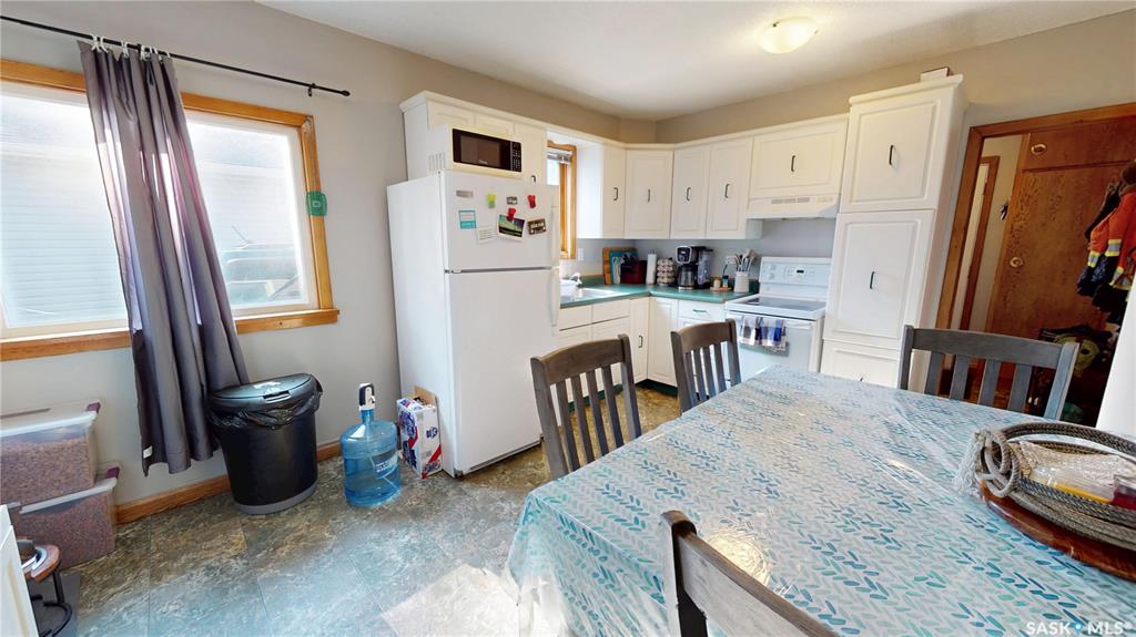 Fifth View of 1103 Windover Avenue, Moosomin, Saskatchewan, S0G 3N0