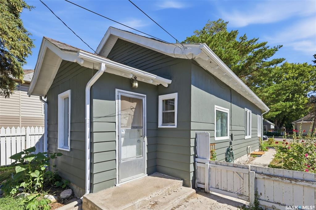 325 M Avenue N, SK046506, Saskatchewan,