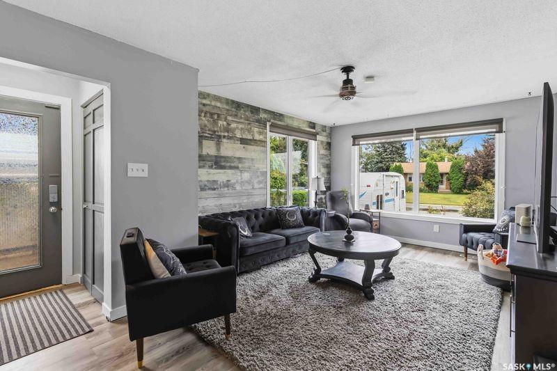 Second View of 22 Columbia Drive, River Heights SA, Saskatoon, Saskatchewan, S7K 1E5