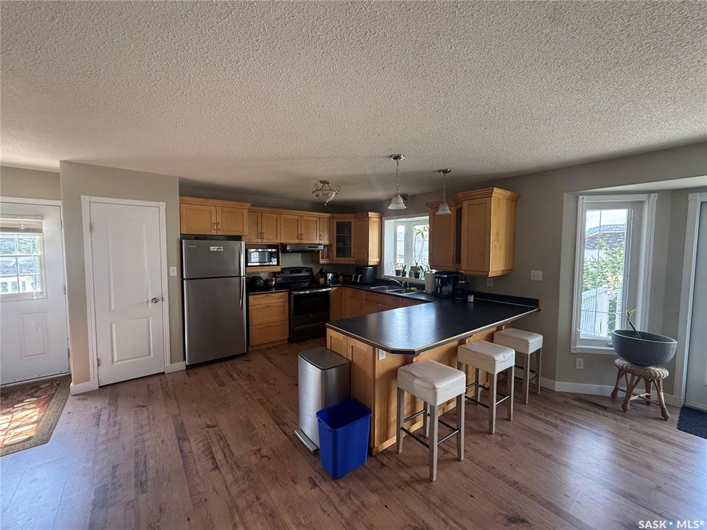 Fourth View of 6 Shaw Place, Assiniboia, Saskatchewan, S0H 0B0